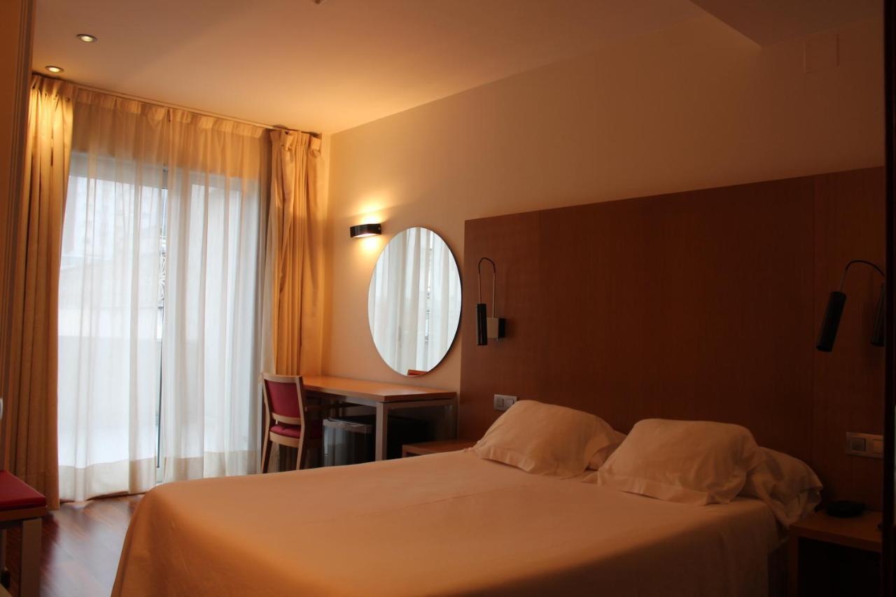 Hotel Ril Burela Exterior photo